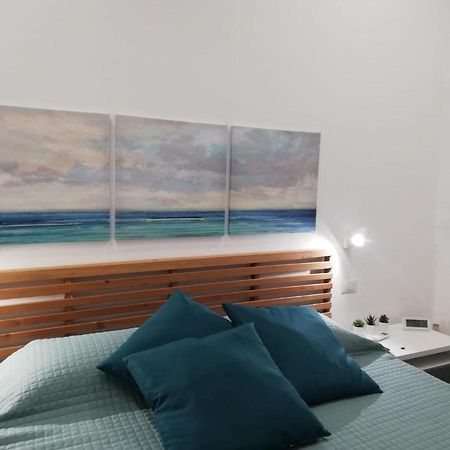 Cavour 45 - Ortigia Apartments シラクーサ エクステリア 写真