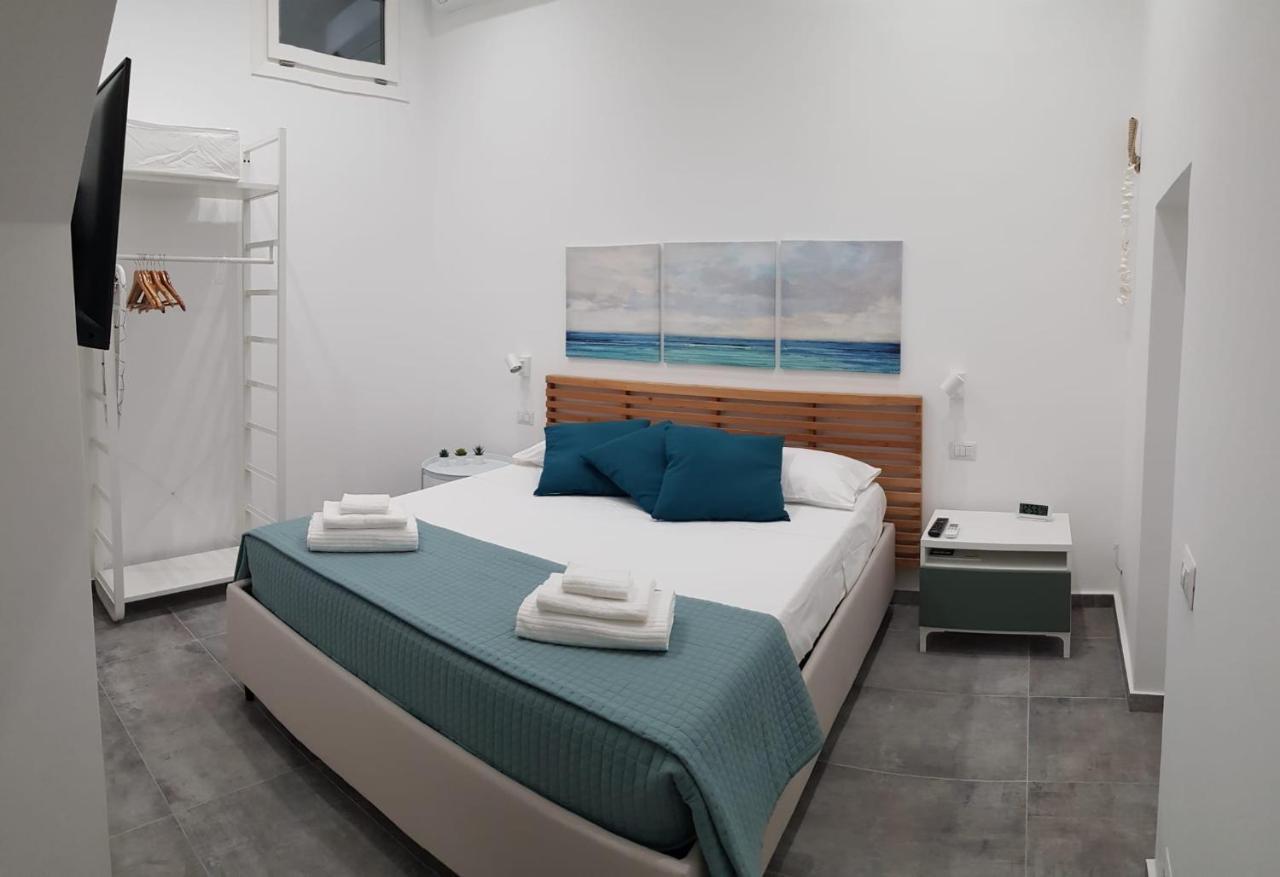 Cavour 45 - Ortigia Apartments シラクーサ エクステリア 写真